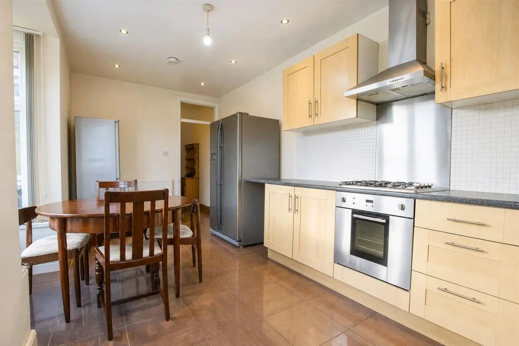 4 bedroom house for rent