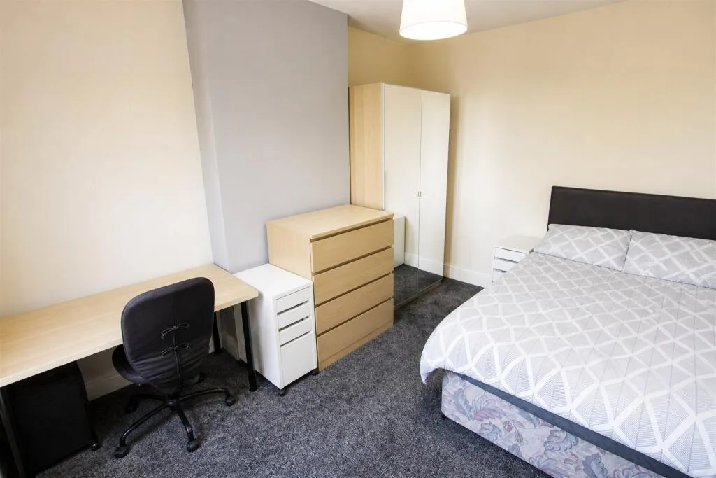 4 bedroom house for rent