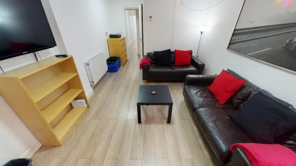5 bedroom house for rent