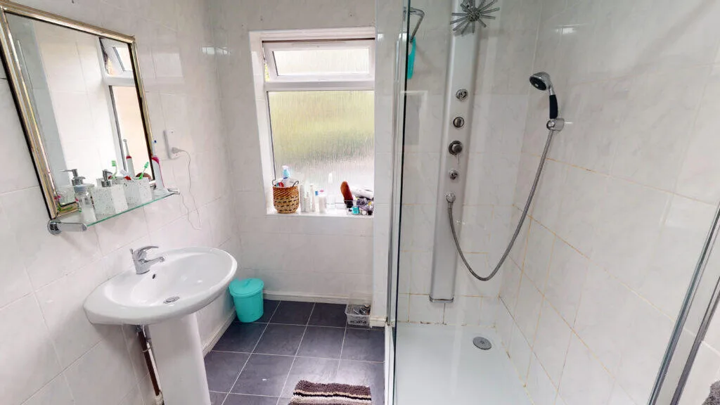 5 bedroom house for rent