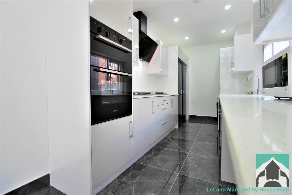 7 bedroom house for rent