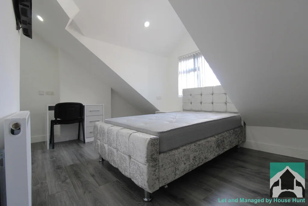 7 bedroom house for rent