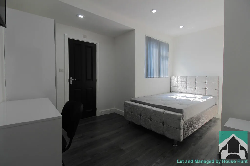 7 bedroom house for rent