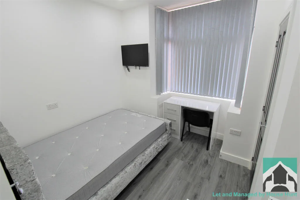 7 bedroom house for rent