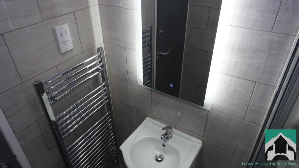 5 bedroom house for rent