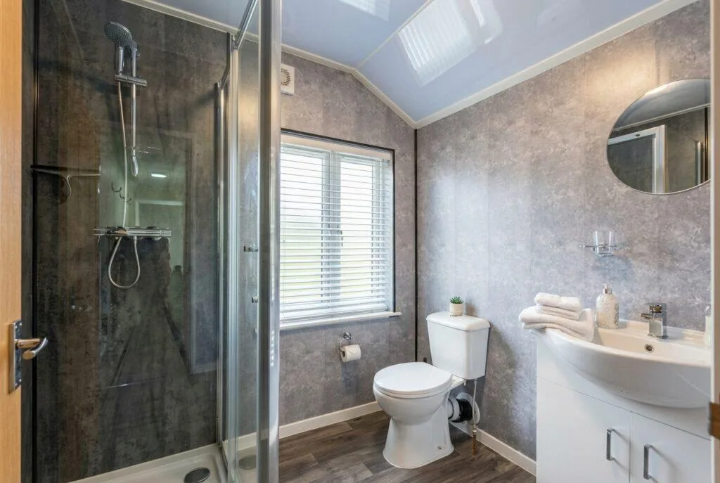 5 bedroom terraced house for rent