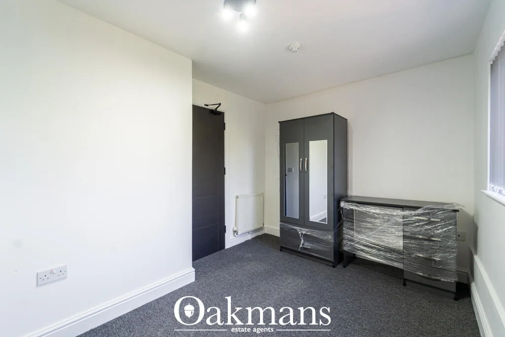 6 bedroom house for rent