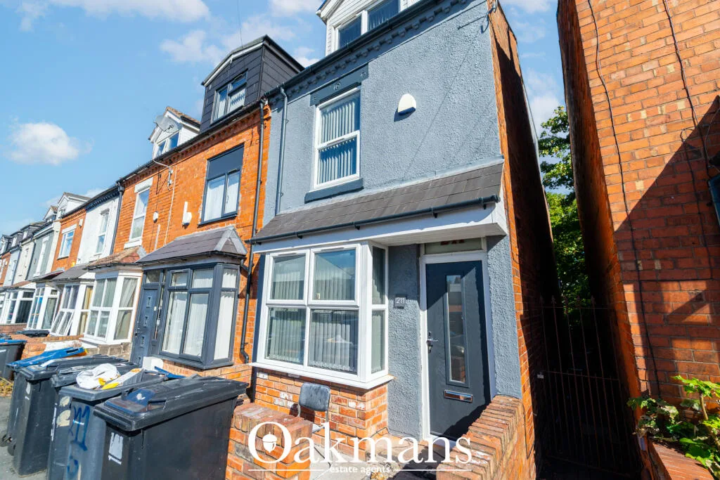 6 bedroom house for rent