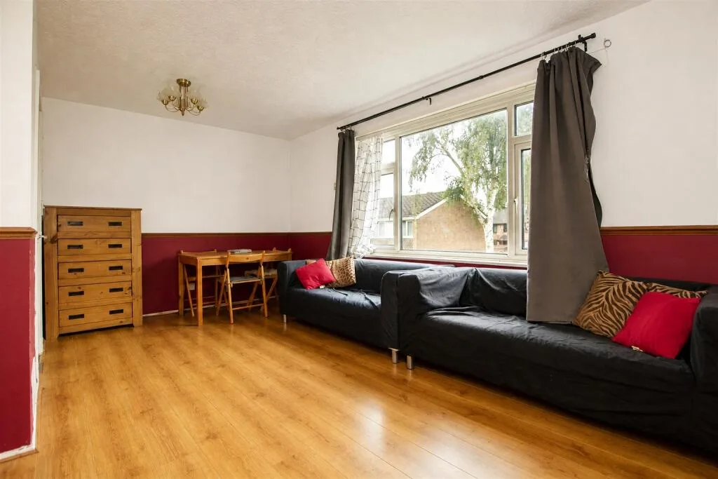 4 bedroom apartment for rent