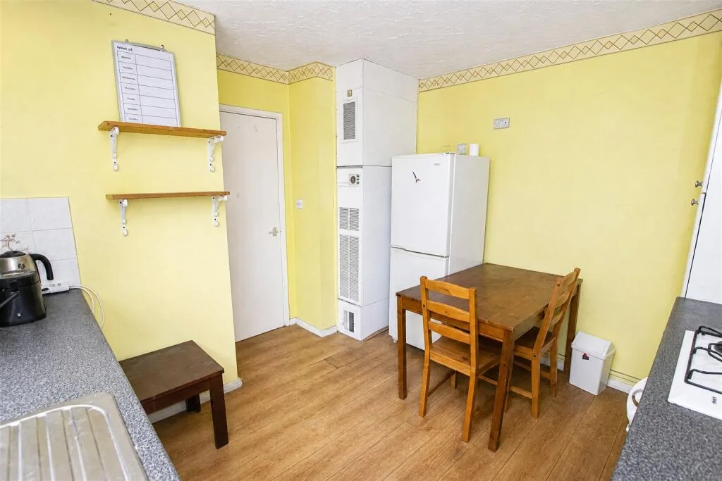 4 bedroom apartment for rent