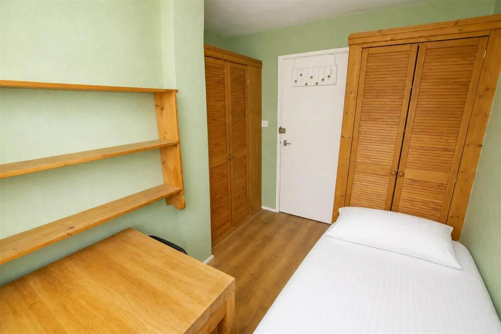 4 bedroom apartment for rent