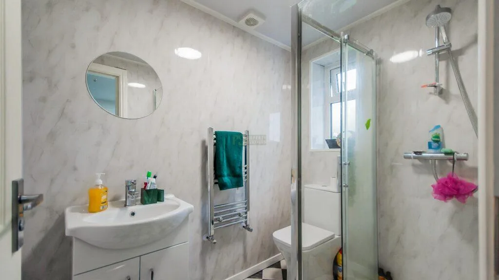 6 bedroom terraced house for rent