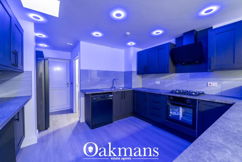 6 bedroom house for rent