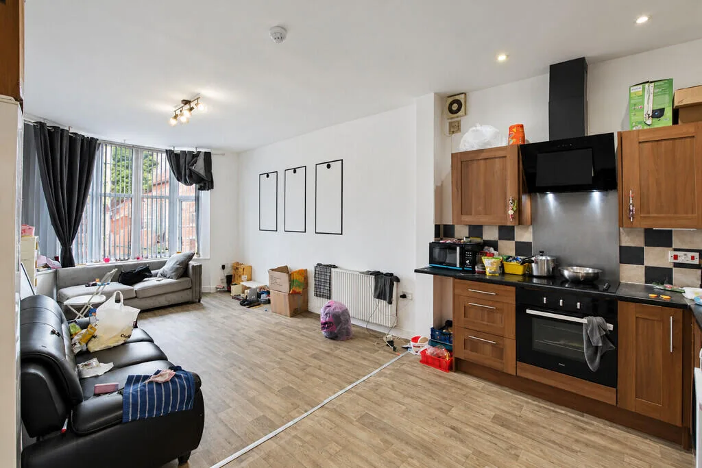 3 bedroom flat for rent