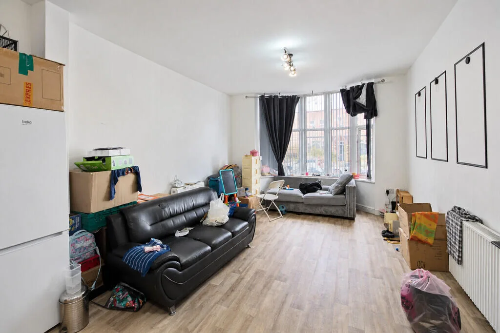 3 bedroom flat for rent
