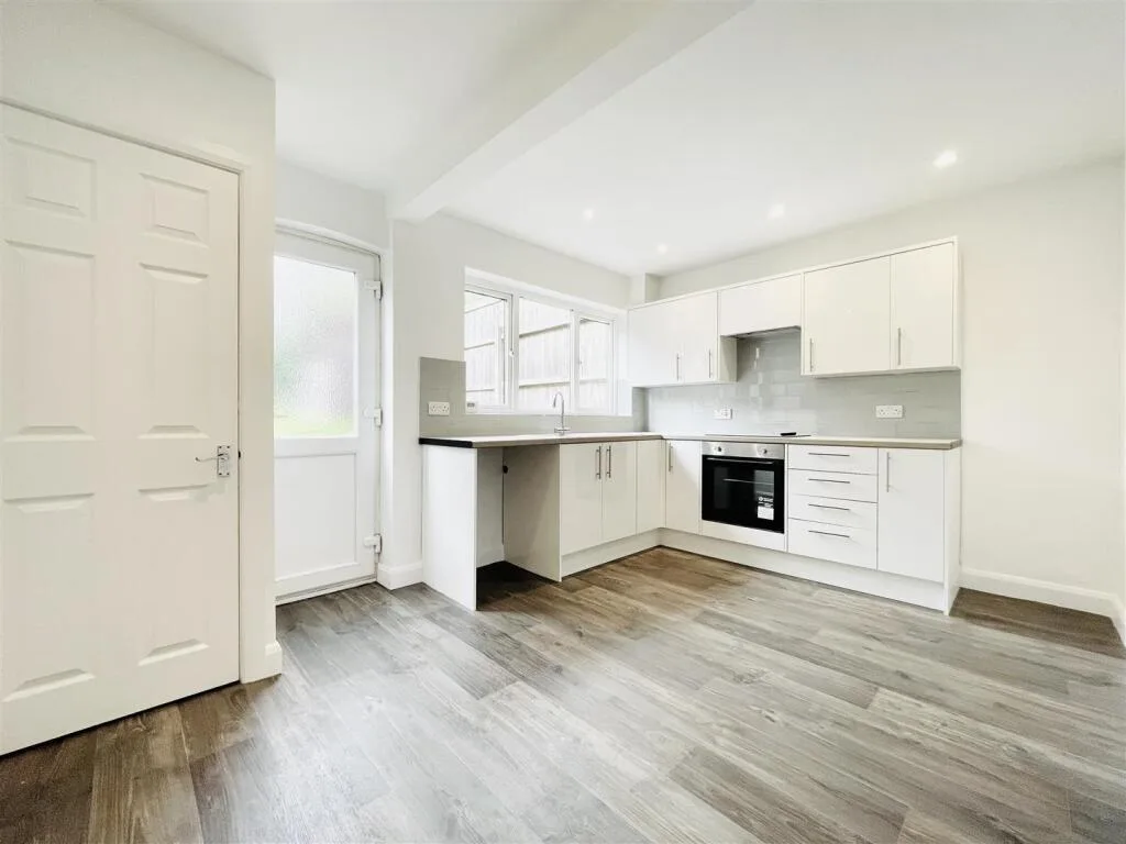 2 bedroom house for rent