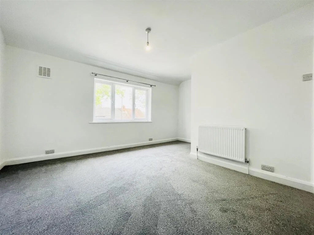 2 bedroom house for rent
