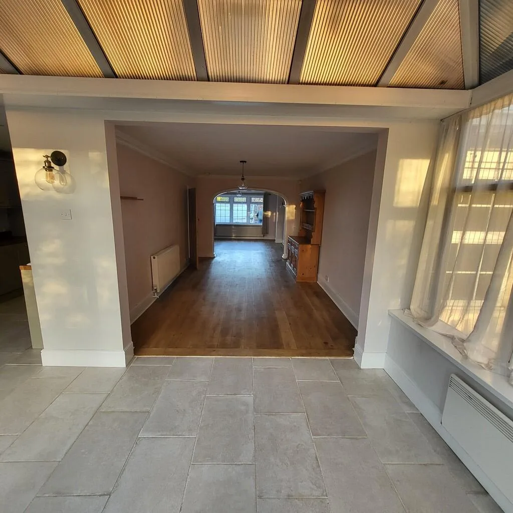 5 bedroom detached house for rent