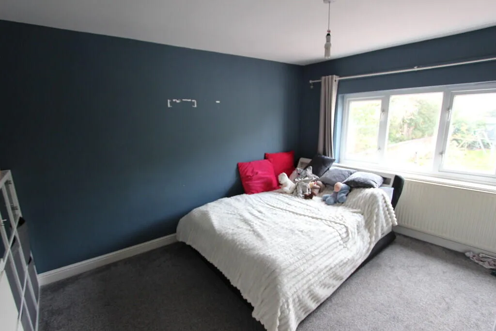 5 bedroom detached house for rent