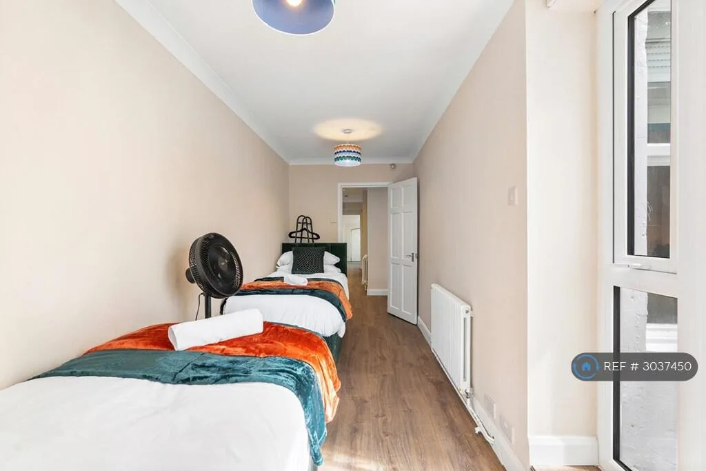 2 bedroom flat for rent