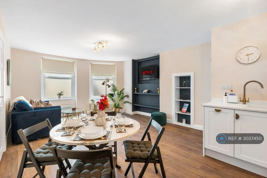 2 bedroom flat for rent