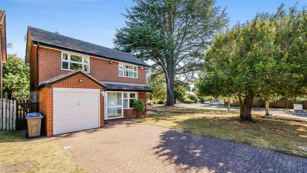 4 bedroom detached house for rent