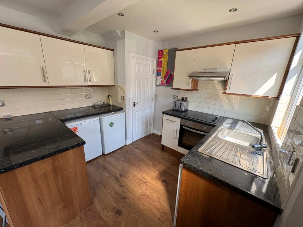4 bedroom terraced house for rent