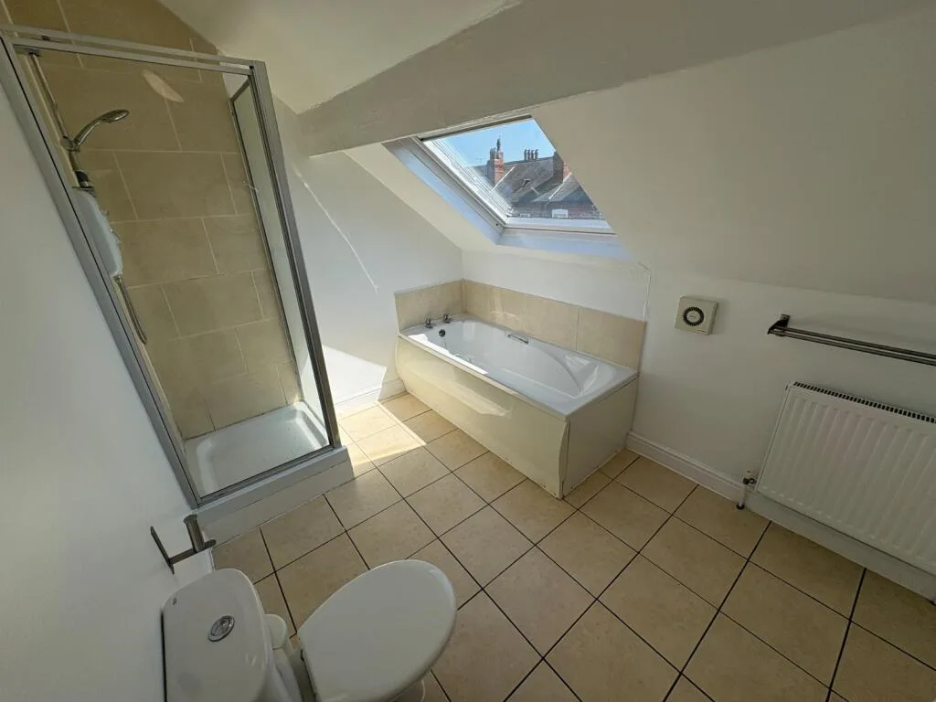 4 bedroom terraced house for rent