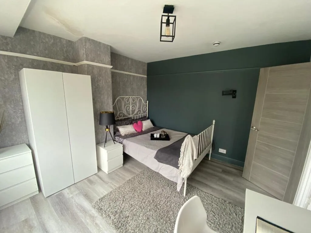 4 bedroom semi-detached house for rent