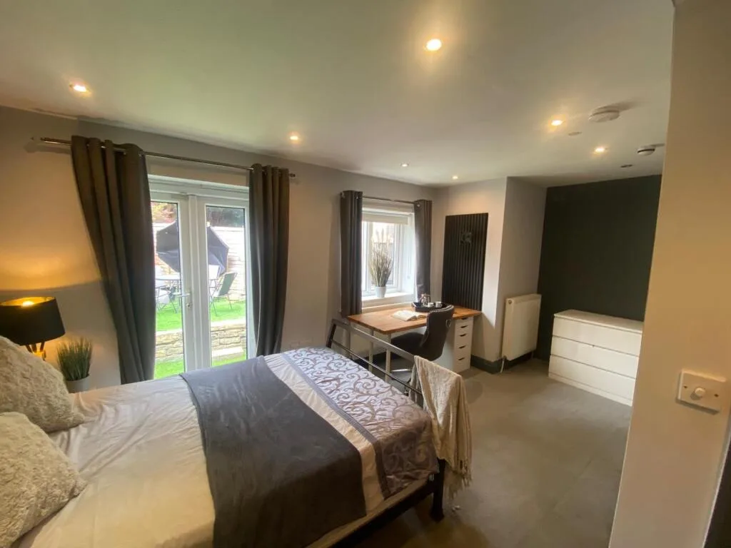 4 bedroom semi-detached house for rent