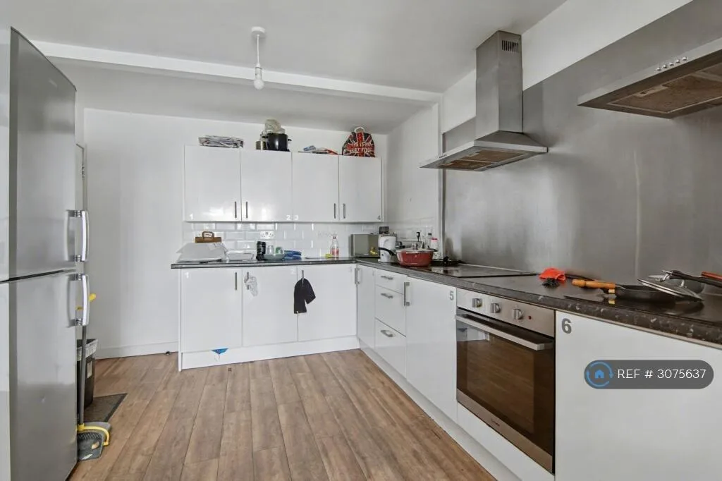 7 bedroom semi-detached house for rent