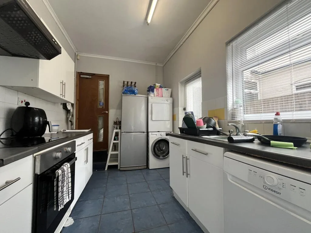 5 bedroom house for rent