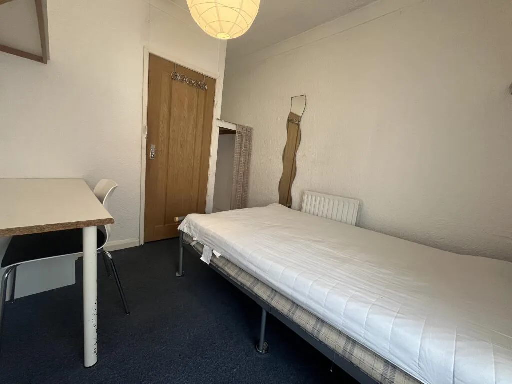 5 bedroom house for rent