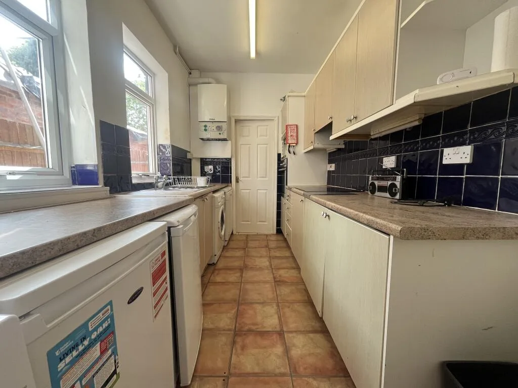 5 bedroom house for rent