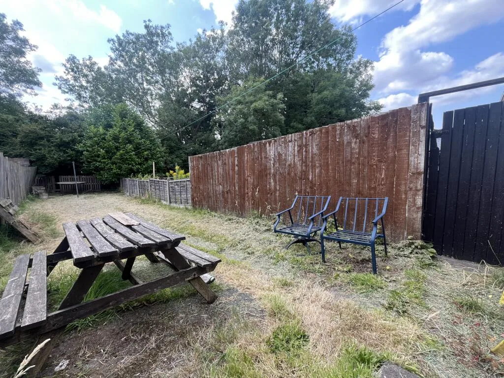 5 bedroom house for rent