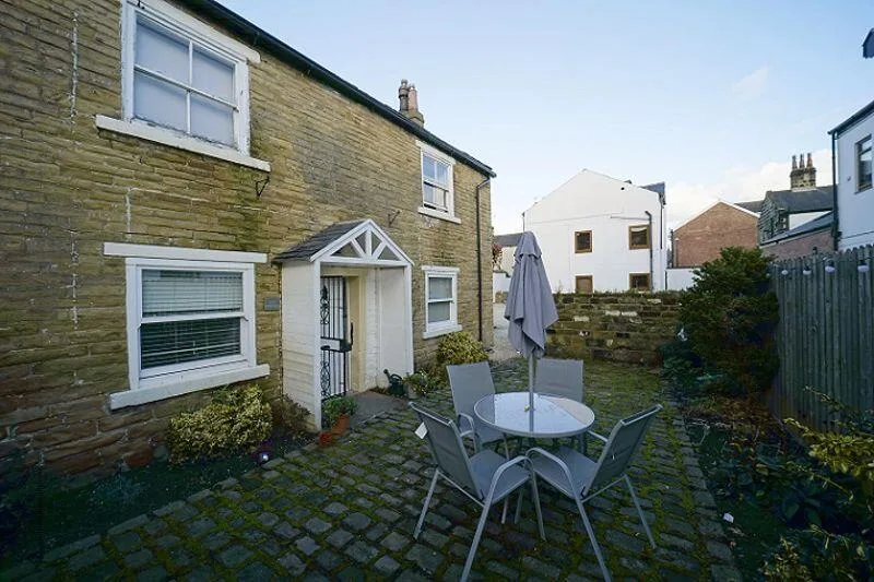 3 bedroom detached house for rent