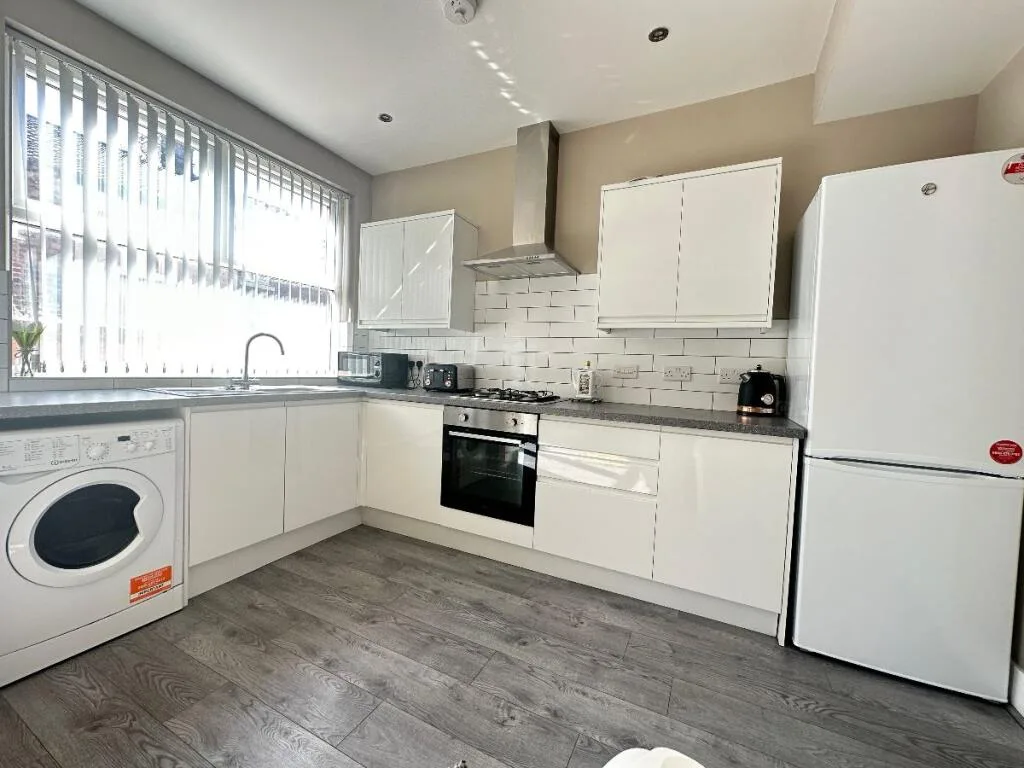 4 bedroom terraced house for rent