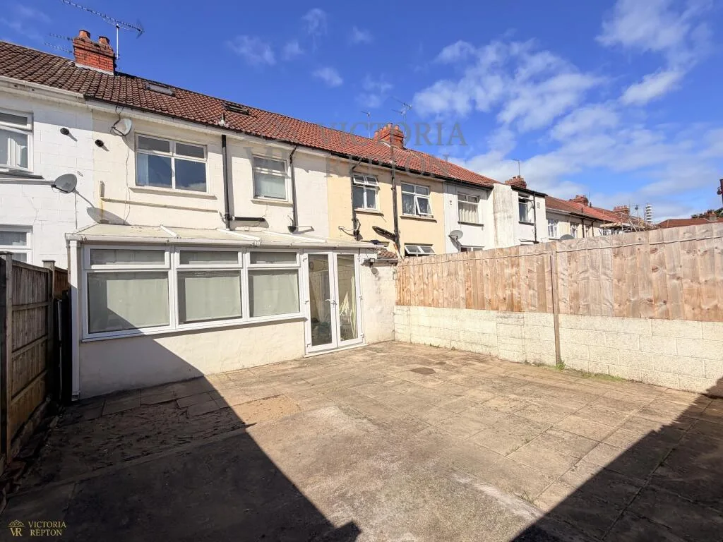 4 bedroom terraced house for rent