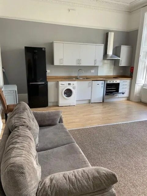 4 bedroom apartment for rent