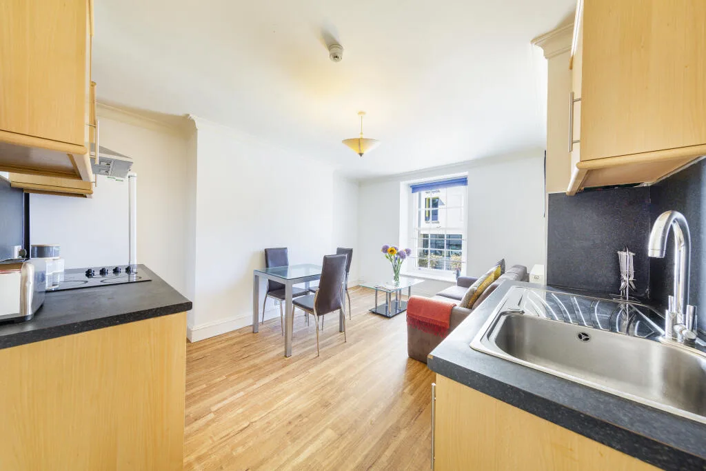 7 bedroom apartment for rent