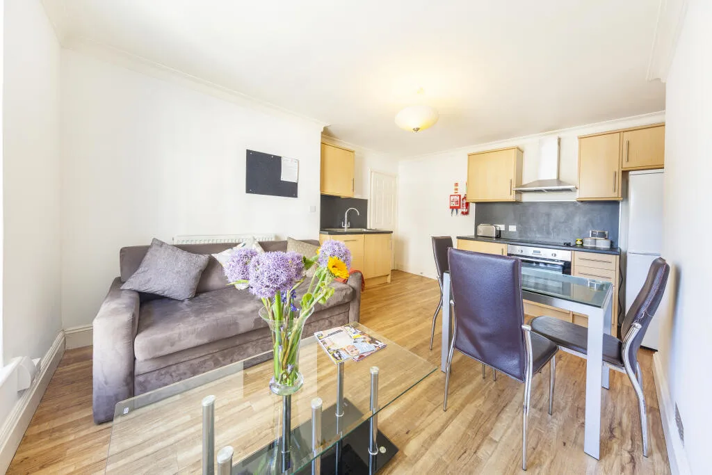 7 bedroom apartment for rent