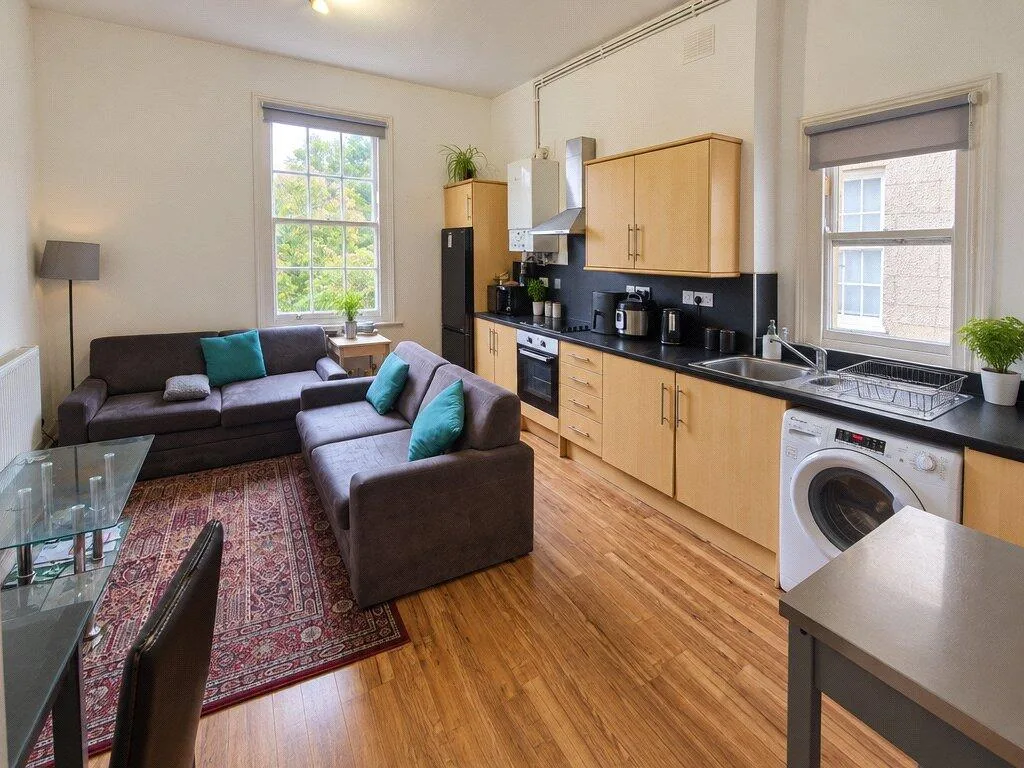 5 bedroom apartment for rent