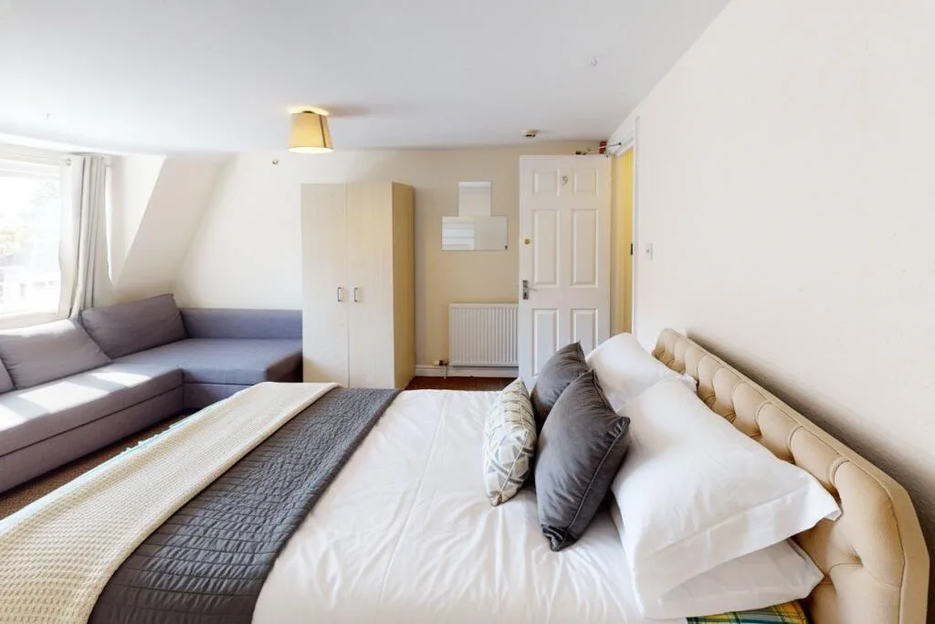 10 bedroom apartment for rent
