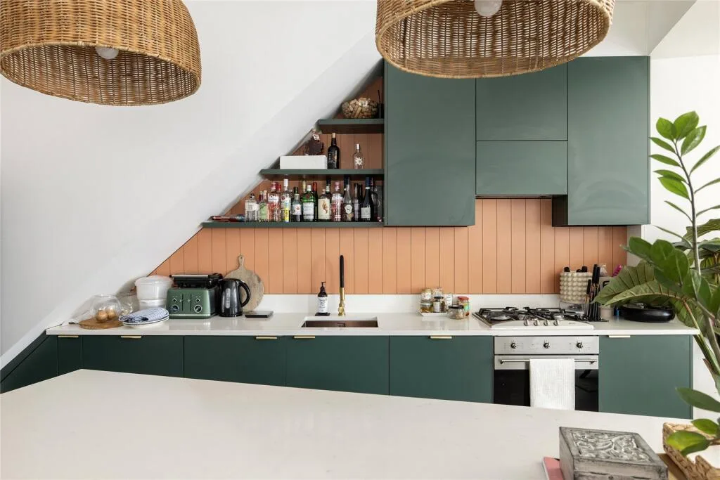 2 bedroom penthouse for rent