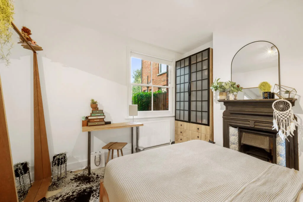 1 bedroom maisonette for rent