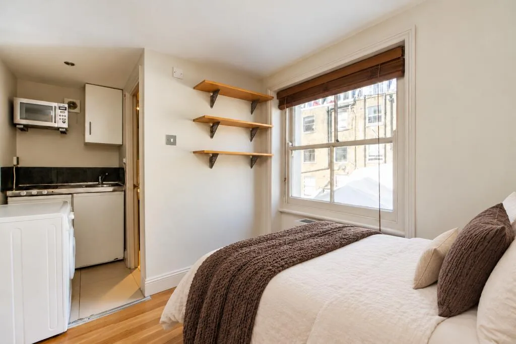 Studio flat for rent