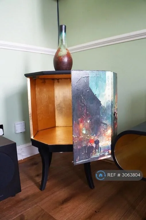 2 bedroom penthouse for rent