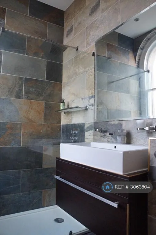 2 bedroom penthouse for rent