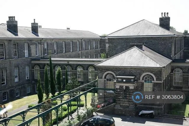 2 bedroom penthouse for rent