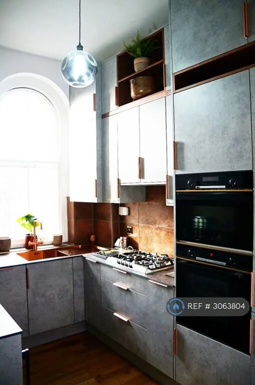 2 bedroom penthouse for rent